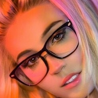 Ariana Seifert Nude