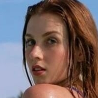 charallo Nude