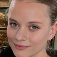 Landwirtin Stella Nude