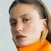 Serenay Sarıkaya Nude
