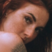 Tthereddheadd Nude